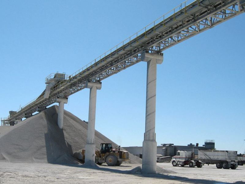 Система рельсовых разгрузочных конвейеров