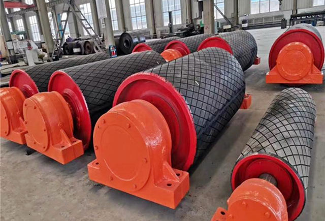 Конвейерный шкив с футеровкой