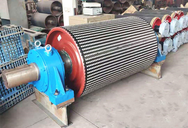 Конвейерный шкив с футеровкой