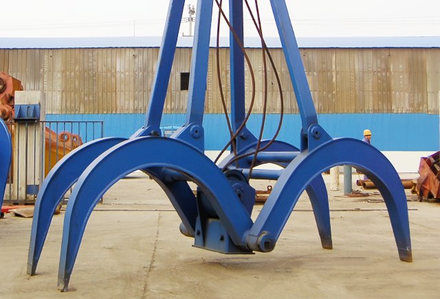 Лесозаготовительный захват для обработки древесины