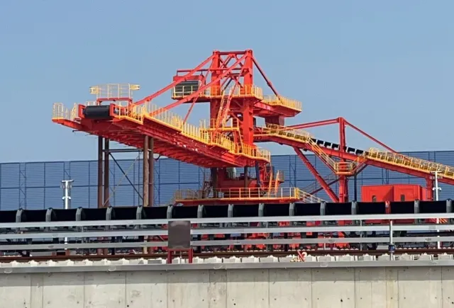 Линейный штабелер