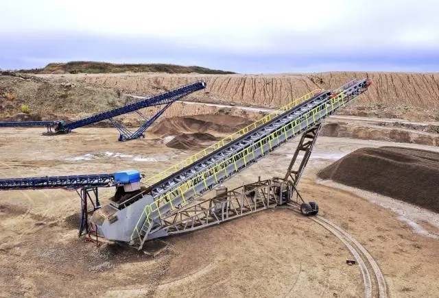 radial telescopic stacker for crushing and screeening plant